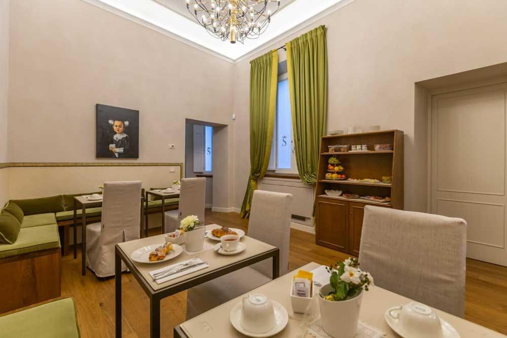 Dimora Storica Lo Svevo Hotel Iesi Bagian luar foto