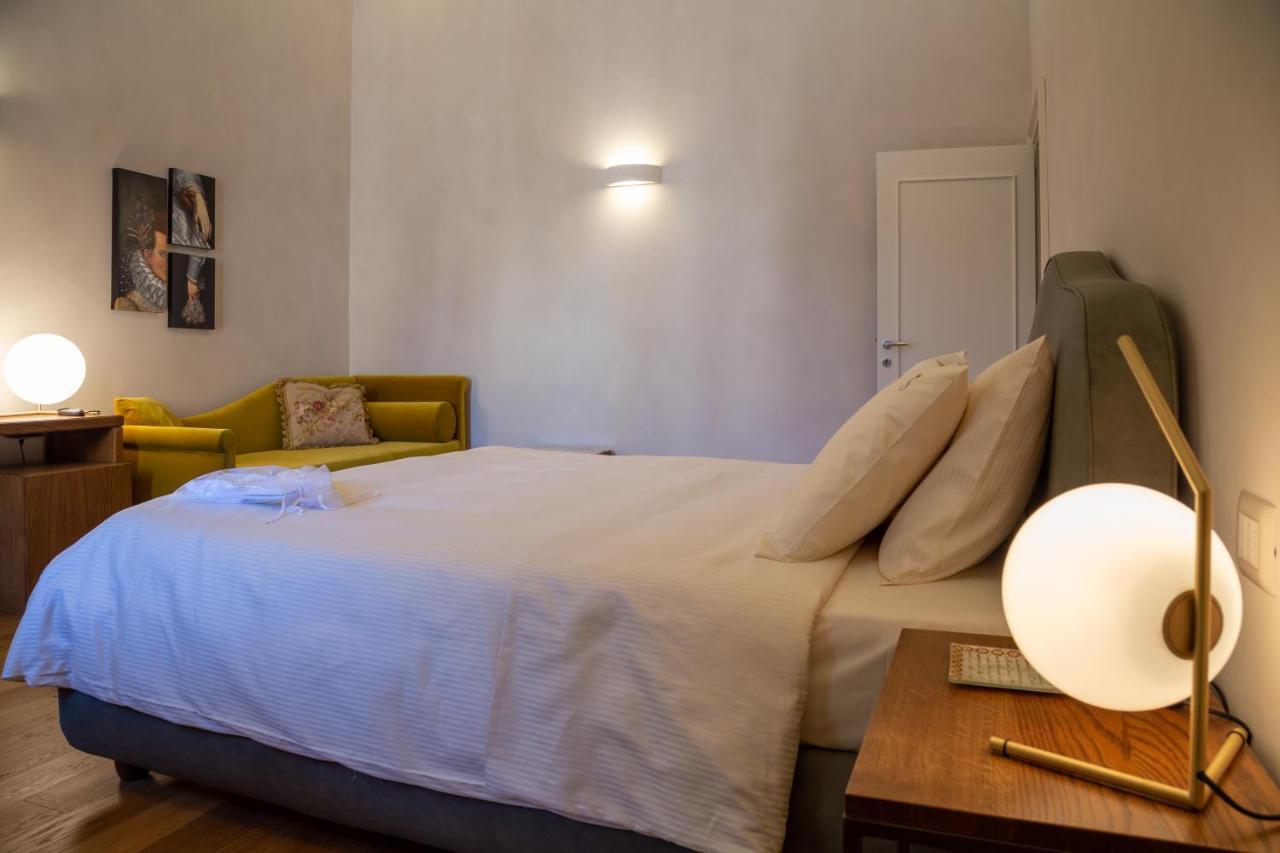 Dimora Storica Lo Svevo Hotel Iesi Bagian luar foto