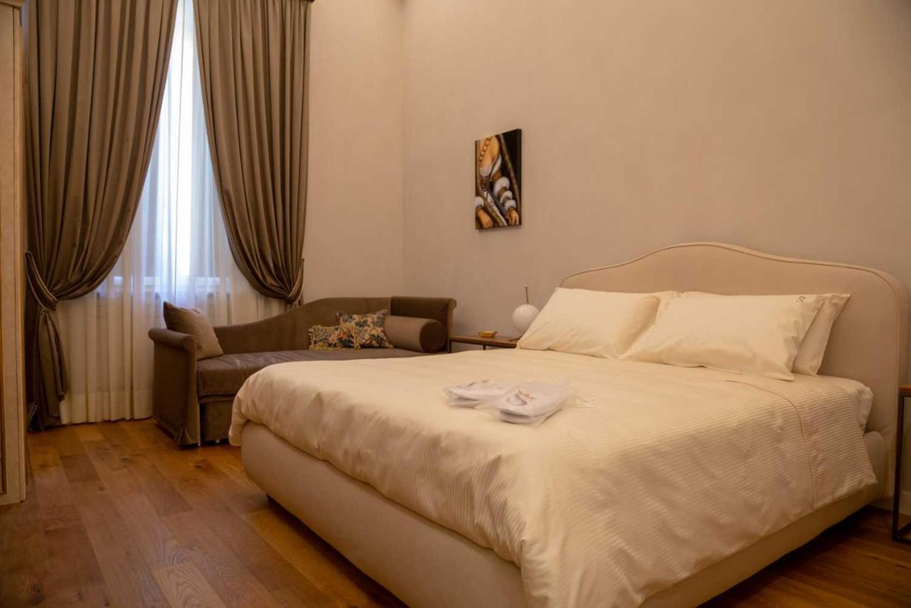 Dimora Storica Lo Svevo Hotel Iesi Bagian luar foto