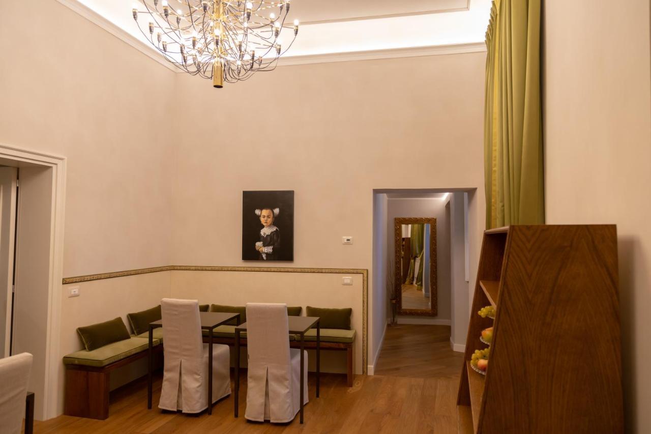 Dimora Storica Lo Svevo Hotel Iesi Bagian luar foto